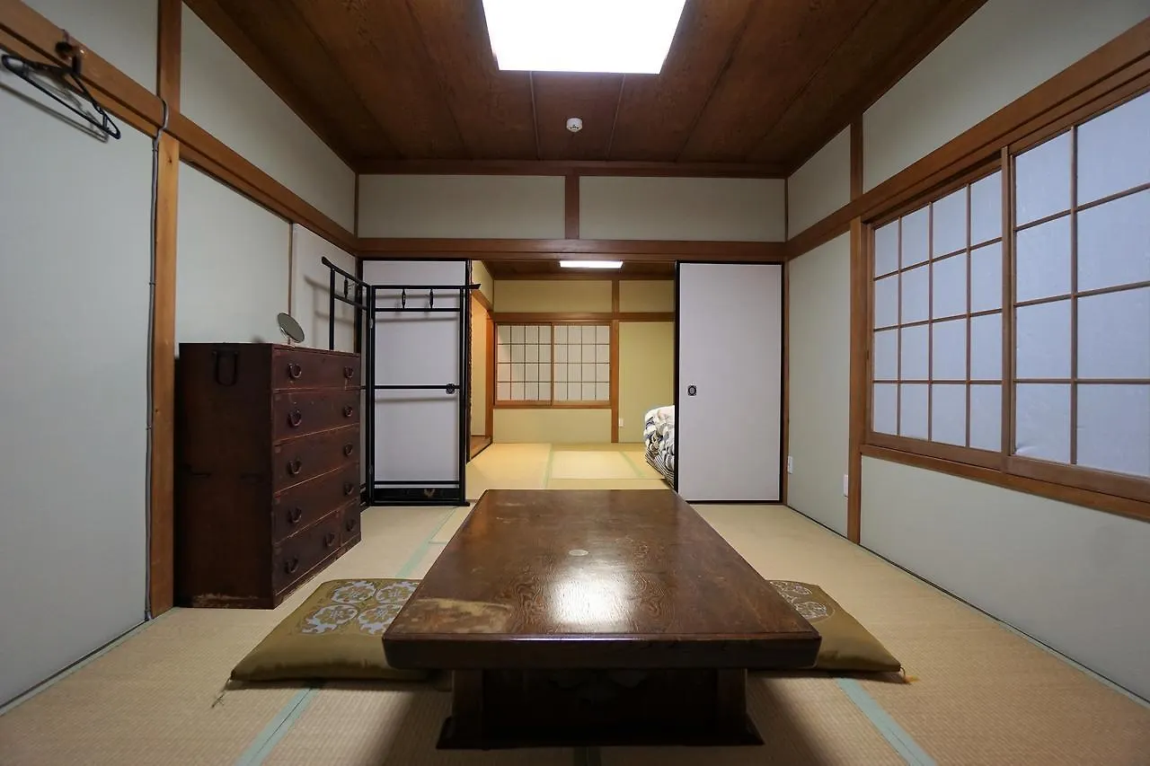 Villa Kyoto Saiin 2*,  Giappone
